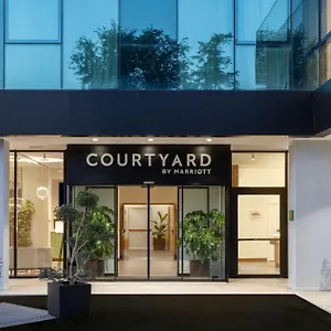 Courtyard By Marriott Linate Hotel Milão