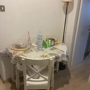 Casa Di Mochi Bed & Breakfast