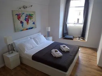 Abagnale Home Montecitorio Rome Guest house