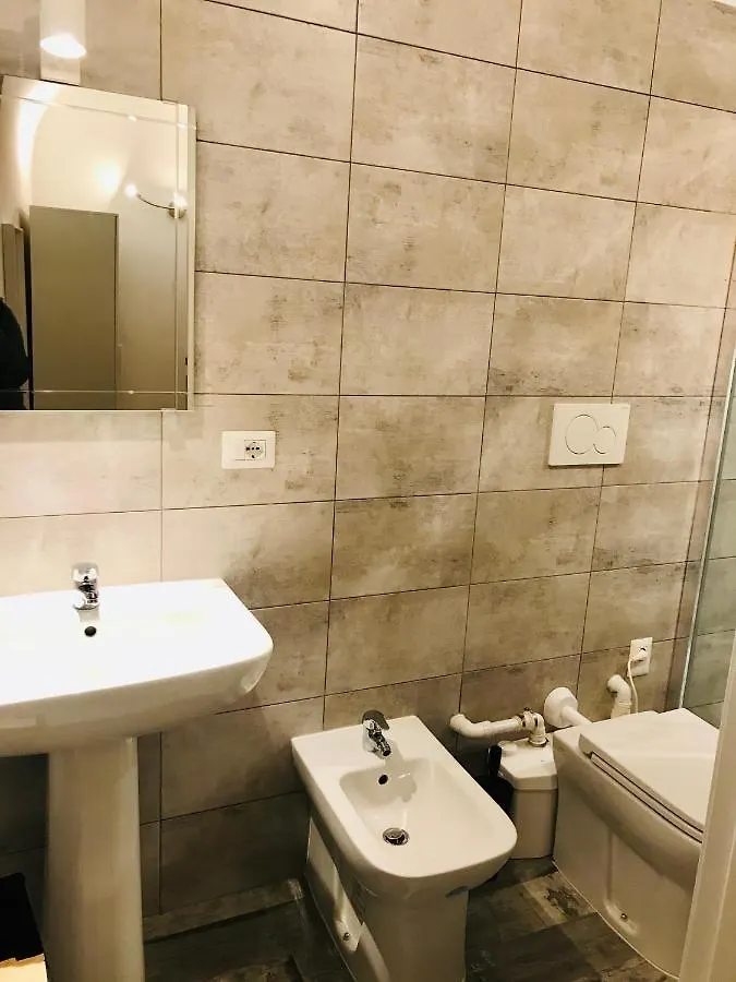 Abagnale Home Montecitorio Rome Guest house